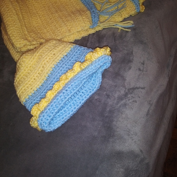 Toddler Hat & Scarf Set. (Yellow & Blue) - Picture 2 of 2